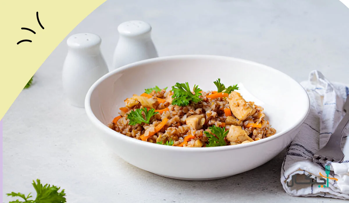 فیله مرغ با برنج قهوه‌ای